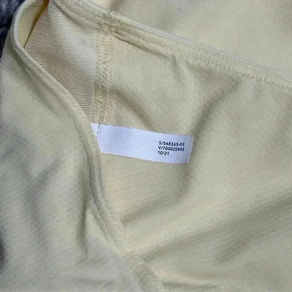 Athleta Pale green Warrior Twist Long Line Sports bra D-DD Size 3X - Picture 4 of 6